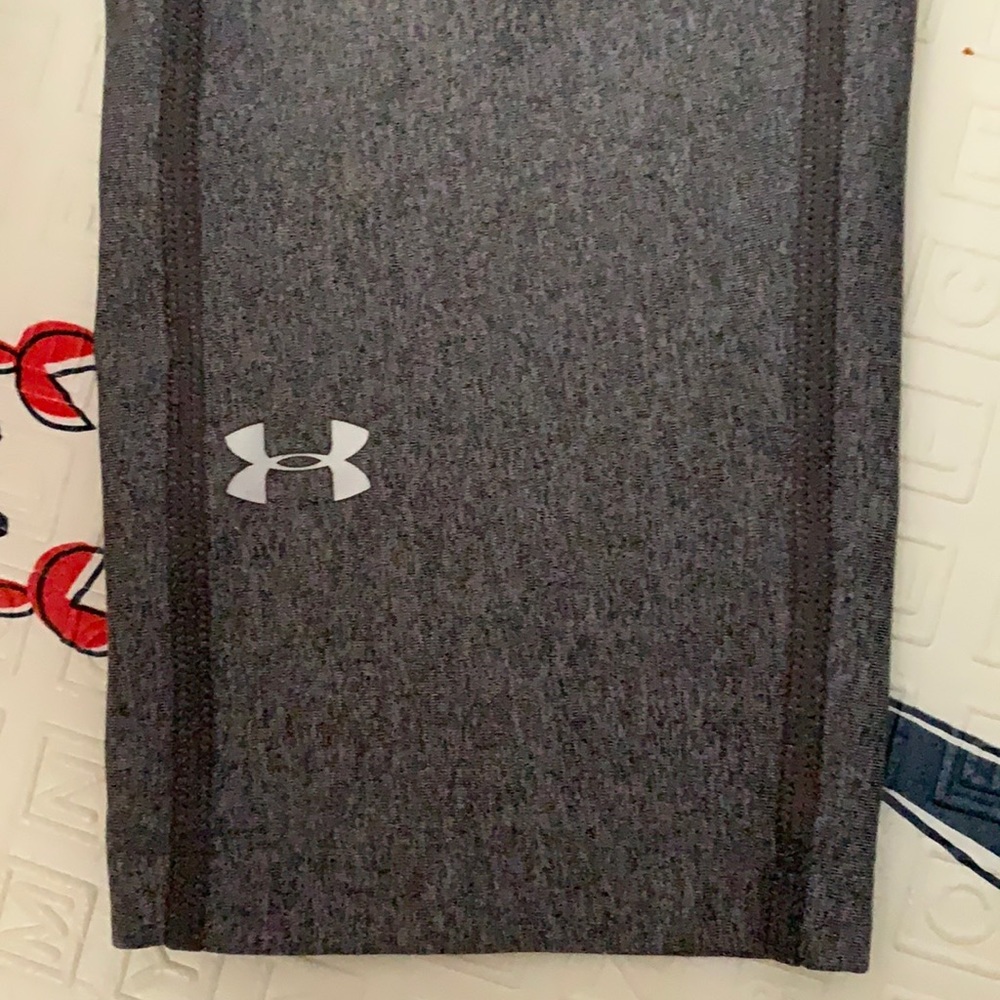 Under armour cropped leggings